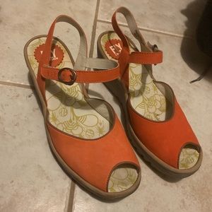 Fly London size 8 platform sandals